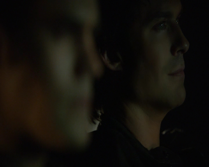 VampireDiaries-dot-nl_VVampireDiaries-dot-nl_VampireDiaries-8x07TheNextTimeIHurtSomebodyItCouldBeYou2345.jpg