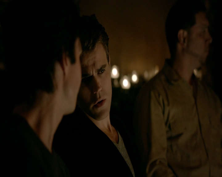 VampireDiaries-dot-nl_VVampireDiaries-dot-nl_VampireDiaries-8x08WeHaveHistoryTogether0027.jpg