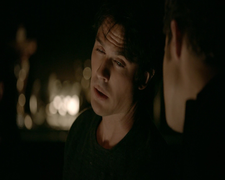 VampireDiaries-dot-nl_VVampireDiaries-dot-nl_VampireDiaries-8x08WeHaveHistoryTogether0030.jpg