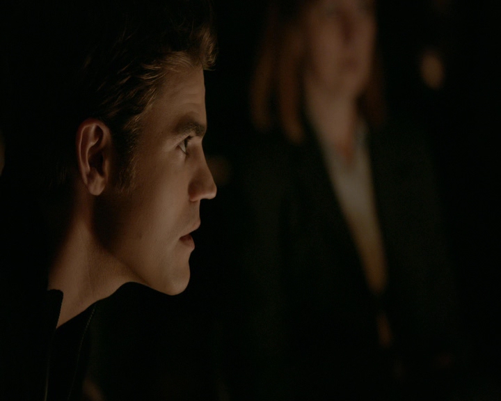 VampireDiaries-dot-nl_VVampireDiaries-dot-nl_VampireDiaries-8x08WeHaveHistoryTogether0087.jpg