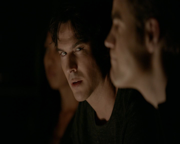 VampireDiaries-dot-nl_VVampireDiaries-dot-nl_VampireDiaries-8x08WeHaveHistoryTogether0106.jpg