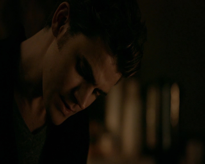 VampireDiaries-dot-nl_VVampireDiaries-dot-nl_VampireDiaries-8x08WeHaveHistoryTogether0139.jpg