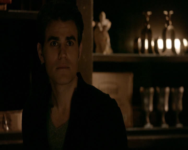 VampireDiaries-dot-nl_VVampireDiaries-dot-nl_VampireDiaries-8x08WeHaveHistoryTogether0148.jpg