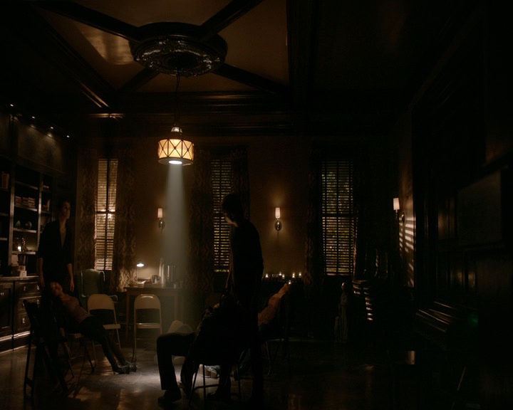 VampireDiaries-dot-nl_VVampireDiaries-dot-nl_VampireDiaries-8x08WeHaveHistoryTogether0154.jpg