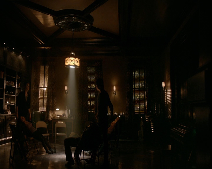 VampireDiaries-dot-nl_VVampireDiaries-dot-nl_VampireDiaries-8x08WeHaveHistoryTogether0155.jpg