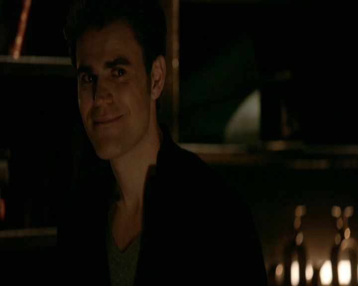 VampireDiaries-dot-nl_VVampireDiaries-dot-nl_VampireDiaries-8x08WeHaveHistoryTogether0162.jpg