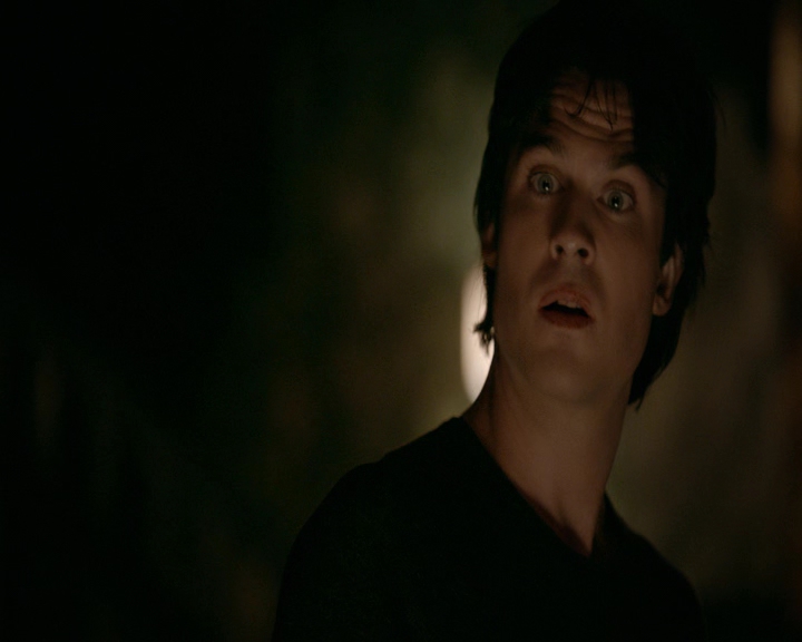 VampireDiaries-dot-nl_VVampireDiaries-dot-nl_VampireDiaries-8x08WeHaveHistoryTogether0170.jpg