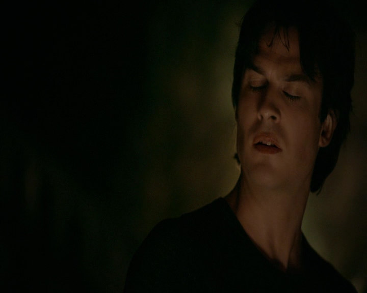 VampireDiaries-dot-nl_VVampireDiaries-dot-nl_VampireDiaries-8x08WeHaveHistoryTogether0174.jpg