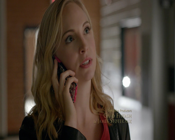 VampireDiaries-dot-nl_VVampireDiaries-dot-nl_VampireDiaries-8x08WeHaveHistoryTogether0259.jpg