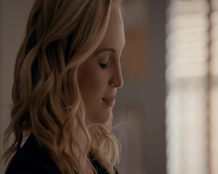 VampireDiaries-dot-nl_VVampireDiaries-dot-nl_VampireDiaries-8x08WeHaveHistoryTogether0432.jpg