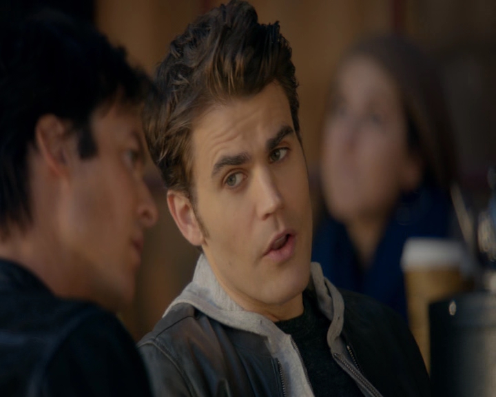 VampireDiaries-dot-nl_VVampireDiaries-dot-nl_VampireDiaries-8x08WeHaveHistoryTogether0481.jpg