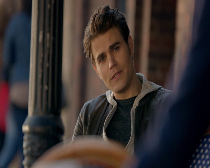 VampireDiaries-dot-nl_VVampireDiaries-dot-nl_VampireDiaries-8x08WeHaveHistoryTogether0482.jpg