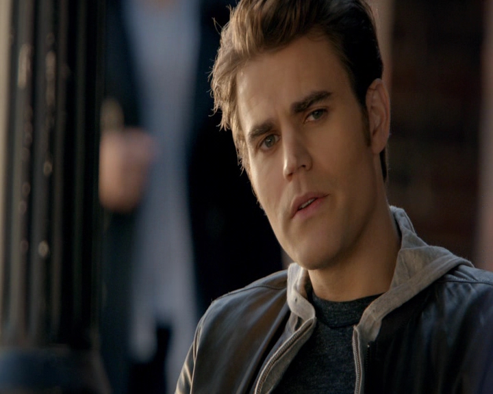 VampireDiaries-dot-nl_VVampireDiaries-dot-nl_VampireDiaries-8x08WeHaveHistoryTogether0502.jpg