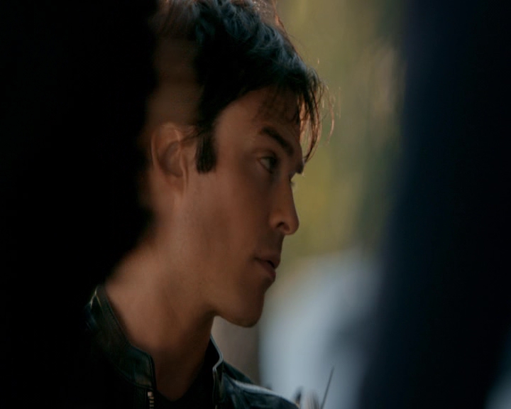 VampireDiaries-dot-nl_VVampireDiaries-dot-nl_VampireDiaries-8x08WeHaveHistoryTogether0510.jpg