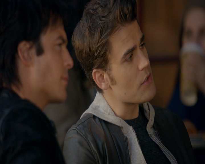 VampireDiaries-dot-nl_VVampireDiaries-dot-nl_VampireDiaries-8x08WeHaveHistoryTogether0516.jpg