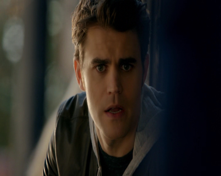 VampireDiaries-dot-nl_VVampireDiaries-dot-nl_VampireDiaries-8x08WeHaveHistoryTogether0540.jpg