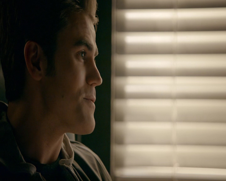 VampireDiaries-dot-nl_VVampireDiaries-dot-nl_VampireDiaries-8x08WeHaveHistoryTogether0580.jpg