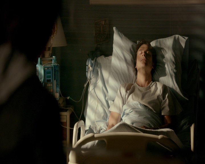 VampireDiaries-dot-nl_VVampireDiaries-dot-nl_VampireDiaries-8x08WeHaveHistoryTogether0674.jpg