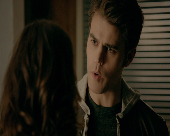 VampireDiaries-dot-nl_VVampireDiaries-dot-nl_VampireDiaries-8x08WeHaveHistoryTogether0701.jpg