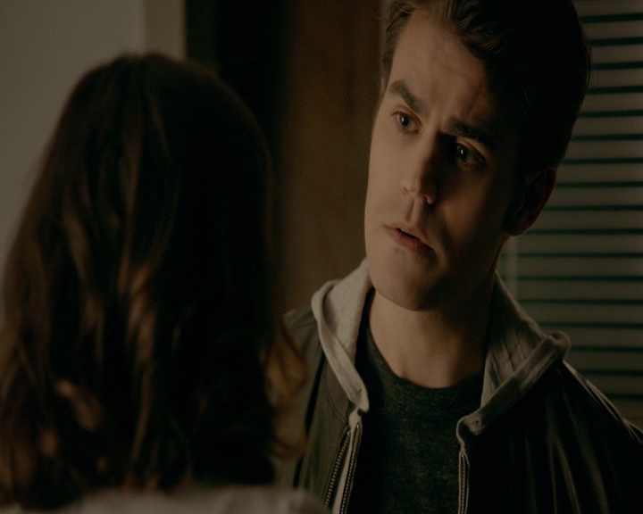 VampireDiaries-dot-nl_VVampireDiaries-dot-nl_VampireDiaries-8x08WeHaveHistoryTogether0715.jpg