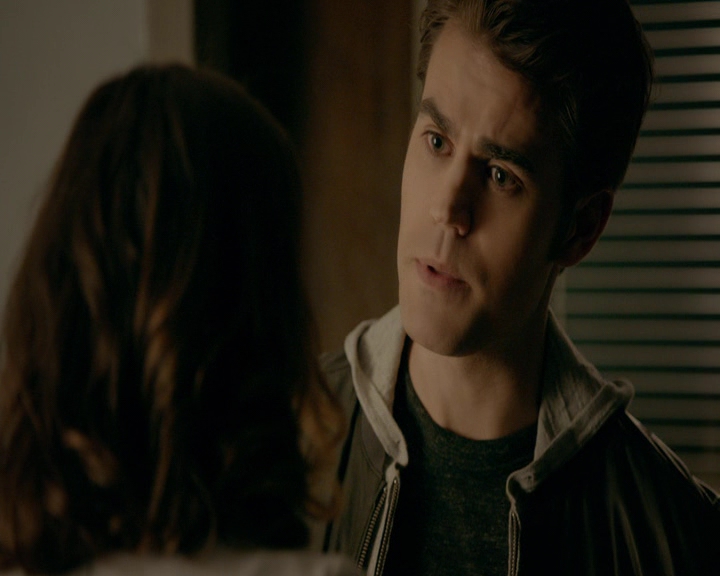 VampireDiaries-dot-nl_VVampireDiaries-dot-nl_VampireDiaries-8x08WeHaveHistoryTogether0716.jpg