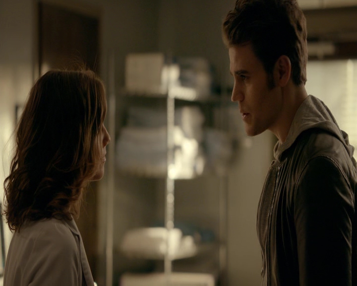 VampireDiaries-dot-nl_VVampireDiaries-dot-nl_VampireDiaries-8x08WeHaveHistoryTogether0724.jpg