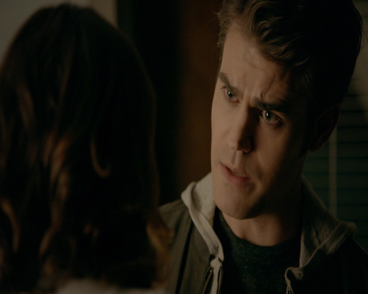 VampireDiaries-dot-nl_VVampireDiaries-dot-nl_VampireDiaries-8x08WeHaveHistoryTogether0733.jpg