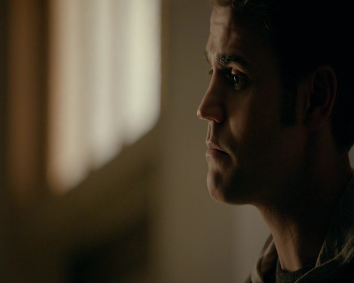 VampireDiaries-dot-nl_VVampireDiaries-dot-nl_VampireDiaries-8x08WeHaveHistoryTogether0743.jpg