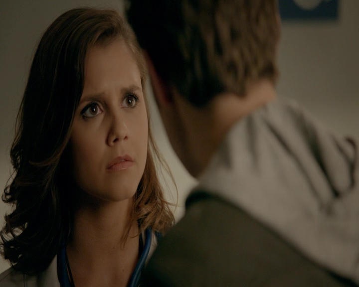 VampireDiaries-dot-nl_VVampireDiaries-dot-nl_VampireDiaries-8x08WeHaveHistoryTogether0764.jpg