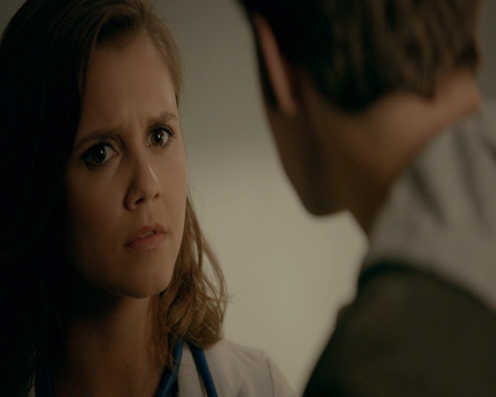 VampireDiaries-dot-nl_VVampireDiaries-dot-nl_VampireDiaries-8x08WeHaveHistoryTogether0768.jpg