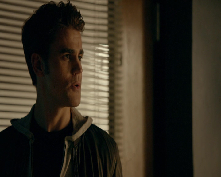 VampireDiaries-dot-nl_VVampireDiaries-dot-nl_VampireDiaries-8x08WeHaveHistoryTogether0782.jpg