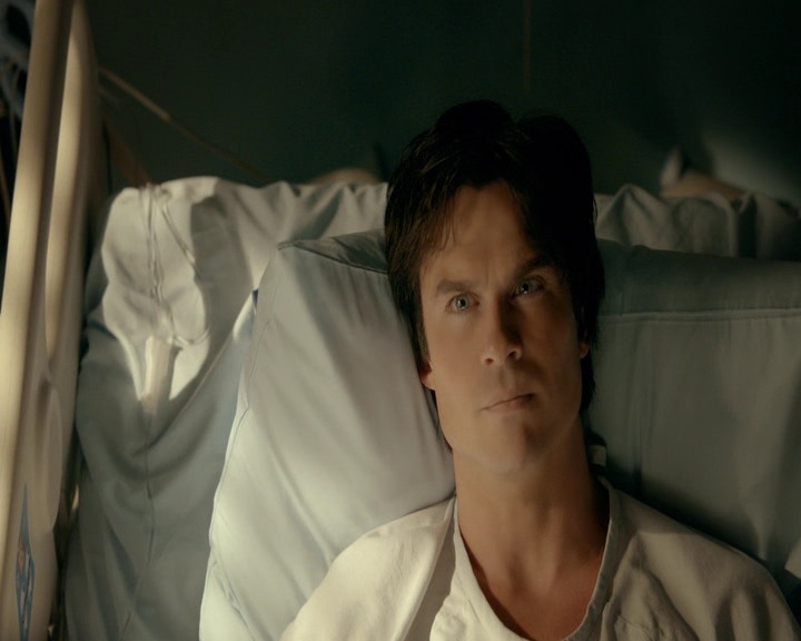 VampireDiaries-dot-nl_VVampireDiaries-dot-nl_VampireDiaries-8x08WeHaveHistoryTogether0790.jpg