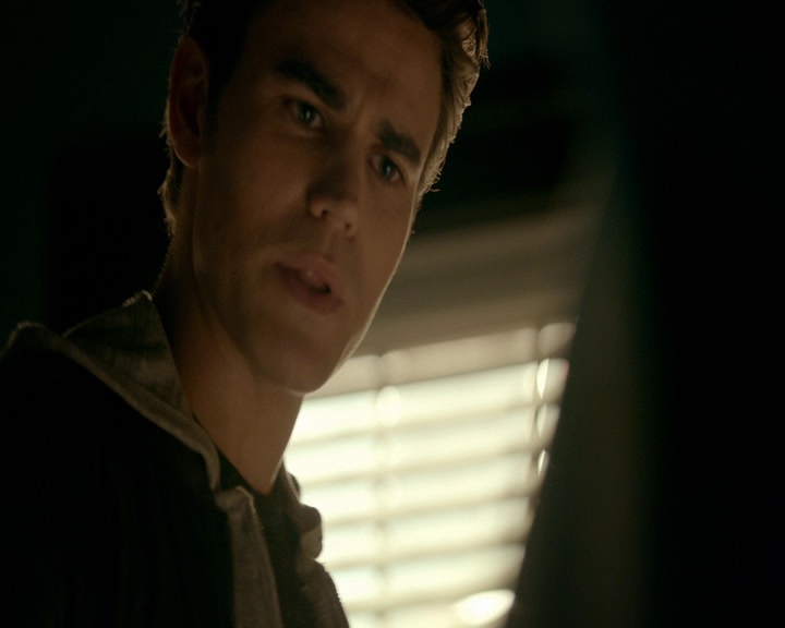 VampireDiaries-dot-nl_VVampireDiaries-dot-nl_VampireDiaries-8x08WeHaveHistoryTogether0806.jpg