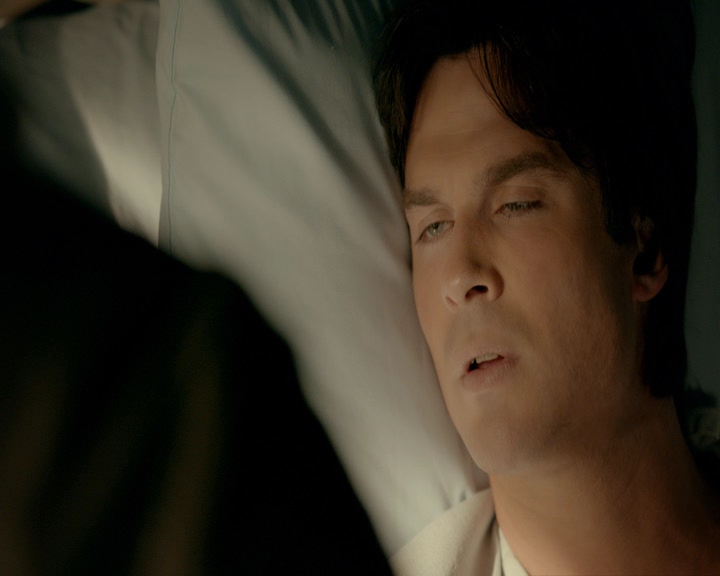 VampireDiaries-dot-nl_VVampireDiaries-dot-nl_VampireDiaries-8x08WeHaveHistoryTogether0809.jpg