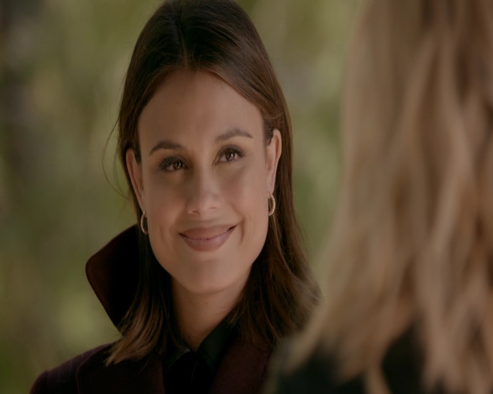 VampireDiaries-dot-nl_VVampireDiaries-dot-nl_VampireDiaries-8x08WeHaveHistoryTogether0983.jpg