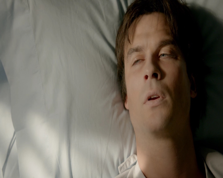 VampireDiaries-dot-nl_VVampireDiaries-dot-nl_VampireDiaries-8x08WeHaveHistoryTogether1131.jpg