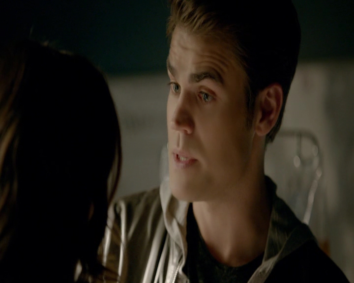 VampireDiaries-dot-nl_VVampireDiaries-dot-nl_VampireDiaries-8x08WeHaveHistoryTogether1208.jpg