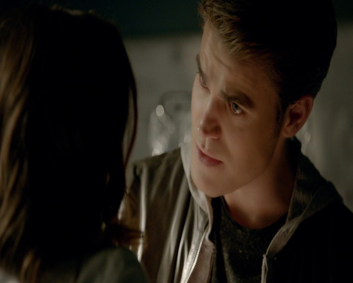 VampireDiaries-dot-nl_VVampireDiaries-dot-nl_VampireDiaries-8x08WeHaveHistoryTogether1215.jpg