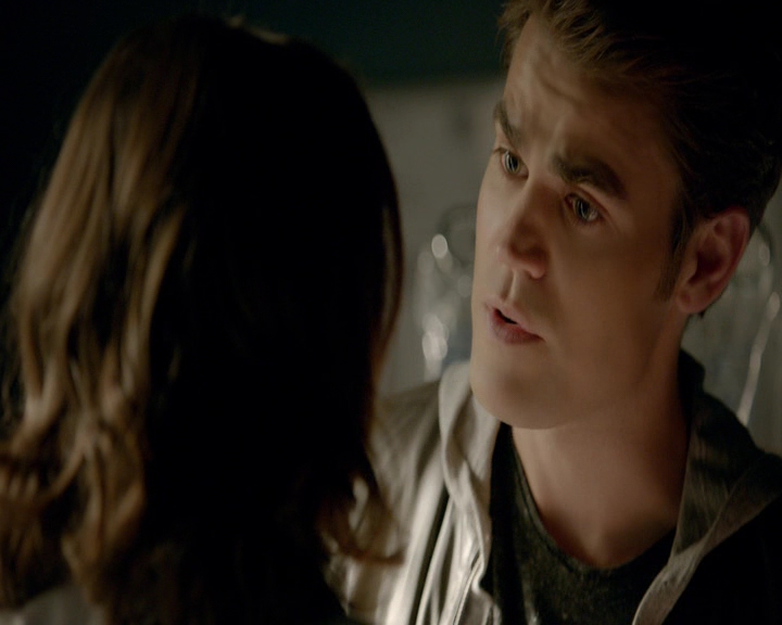 VampireDiaries-dot-nl_VVampireDiaries-dot-nl_VampireDiaries-8x08WeHaveHistoryTogether1225.jpg