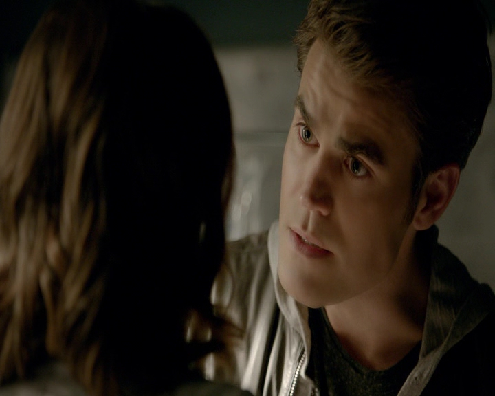 VampireDiaries-dot-nl_VVampireDiaries-dot-nl_VampireDiaries-8x08WeHaveHistoryTogether1230.jpg