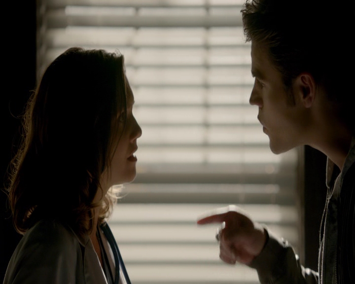 VampireDiaries-dot-nl_VVampireDiaries-dot-nl_VampireDiaries-8x08WeHaveHistoryTogether1231.jpg