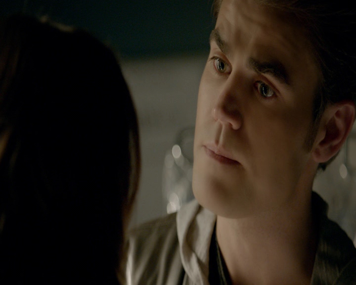 VampireDiaries-dot-nl_VVampireDiaries-dot-nl_VampireDiaries-8x08WeHaveHistoryTogether1237.jpg