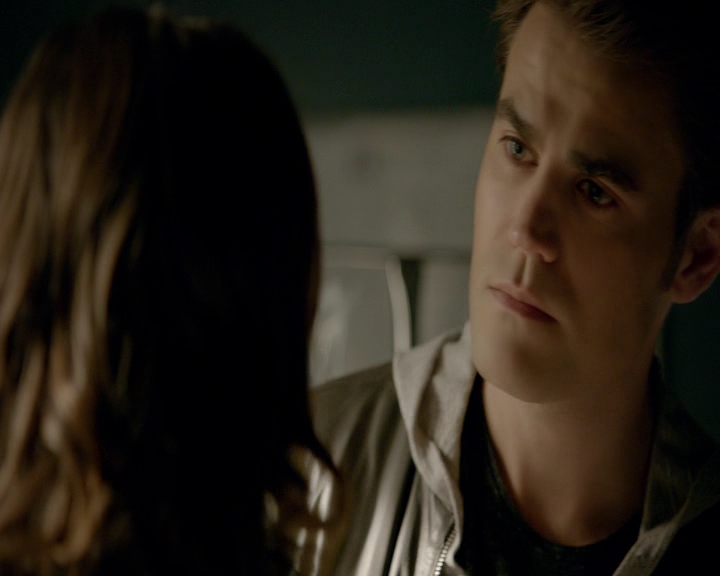 VampireDiaries-dot-nl_VVampireDiaries-dot-nl_VampireDiaries-8x08WeHaveHistoryTogether1255.jpg