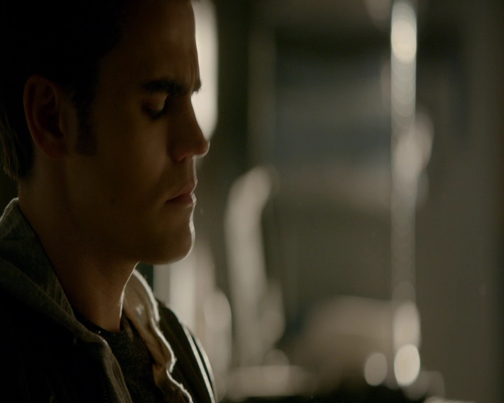 VampireDiaries-dot-nl_VVampireDiaries-dot-nl_VampireDiaries-8x08WeHaveHistoryTogether1386.jpg