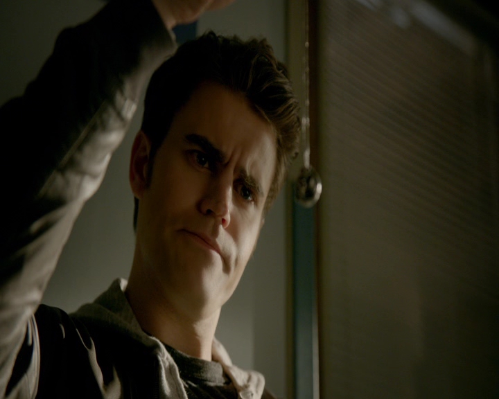 VampireDiaries-dot-nl_VVampireDiaries-dot-nl_VampireDiaries-8x08WeHaveHistoryTogether1392.jpg