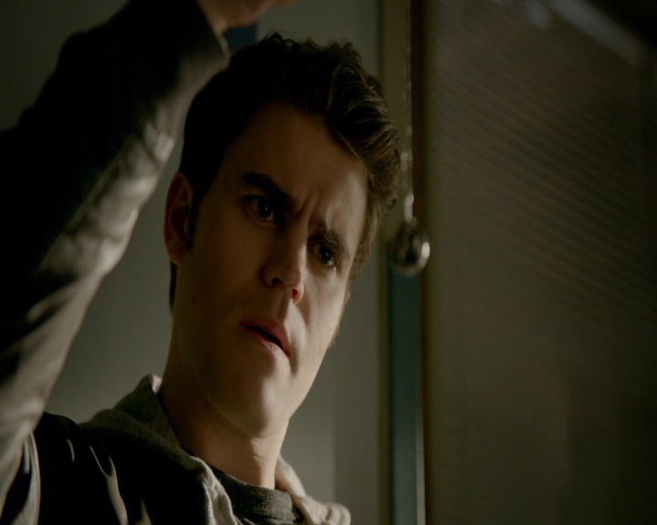 VampireDiaries-dot-nl_VVampireDiaries-dot-nl_VampireDiaries-8x08WeHaveHistoryTogether1394.jpg