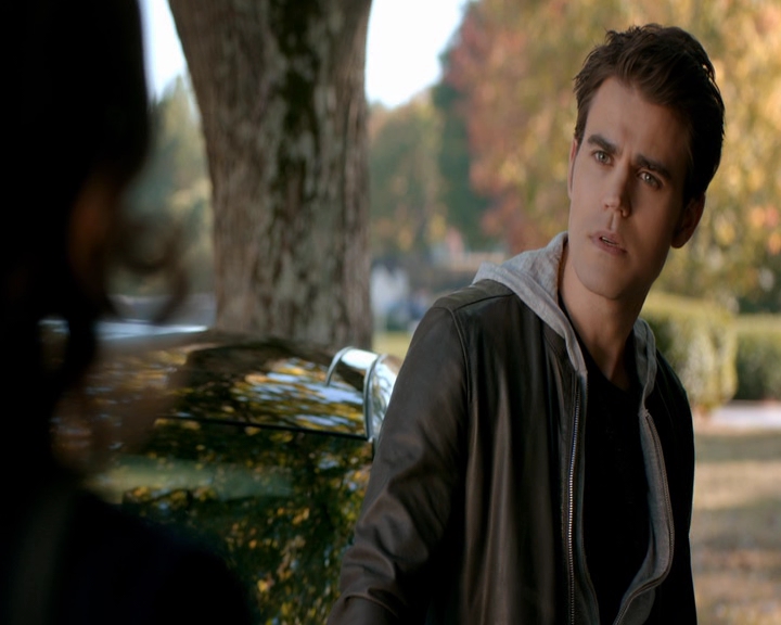 VampireDiaries-dot-nl_VVampireDiaries-dot-nl_VampireDiaries-8x08WeHaveHistoryTogether1584.jpg