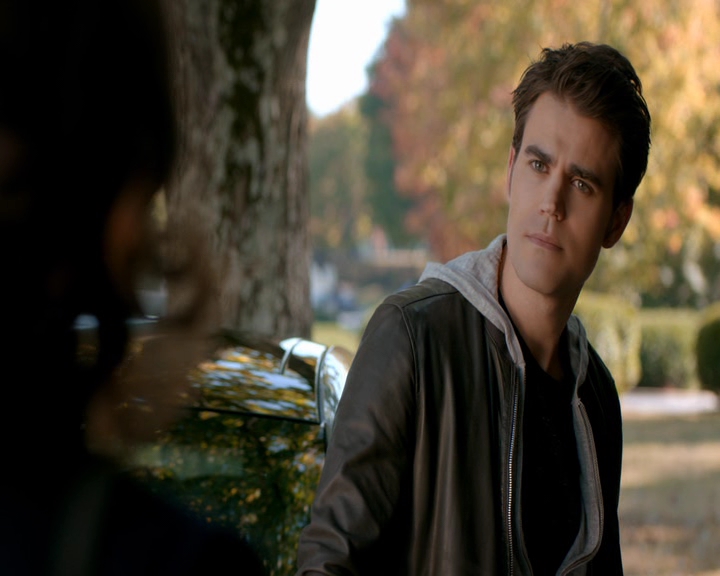 VampireDiaries-dot-nl_VVampireDiaries-dot-nl_VampireDiaries-8x08WeHaveHistoryTogether1586.jpg