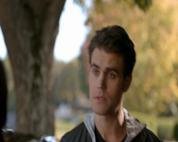 VampireDiaries-dot-nl_VVampireDiaries-dot-nl_VampireDiaries-8x08WeHaveHistoryTogether1591.jpg