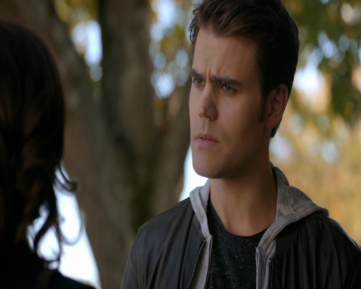 VampireDiaries-dot-nl_VVampireDiaries-dot-nl_VampireDiaries-8x08WeHaveHistoryTogether1596.jpg